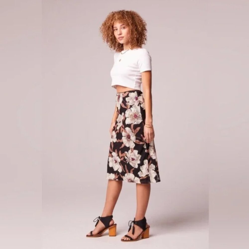 NWT BOG Collective Band of Gypsies Band of the Free Rho Black Floral Slip Skirt